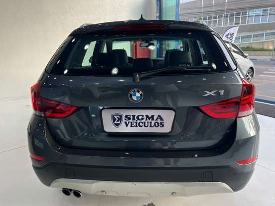 BMW-X1-2.0 16V TURBO GASOLINA SDRIVE20I 4P AUTOMÁTICO BMW-X1-2014