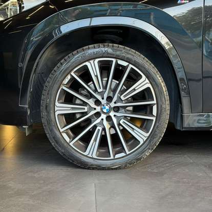 BMW-X1-2024