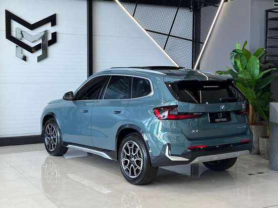 BMW-X1-2.0 16V TURBO GASOLINA SDRIVE20I X-LINE STEPTRONIC BMW-X1-2024