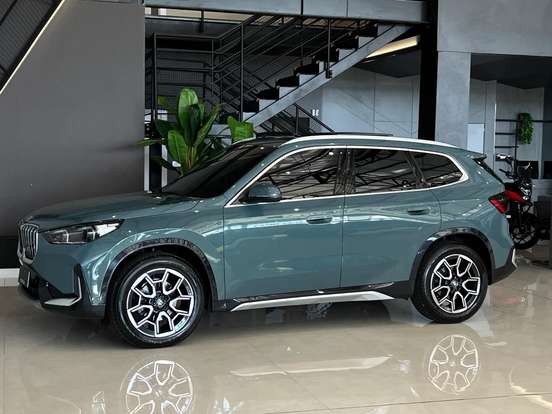 BMW-X1-2024