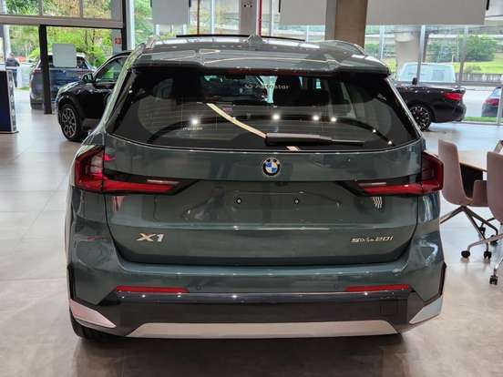 BMW-X1-2.0 16V TURBO GASOLINA SDRIVE20I X-LINE STEPTRONIC BMW-X1-2025