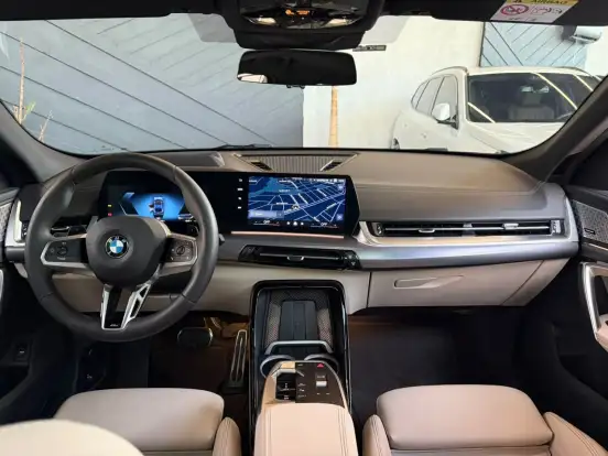 BMW-X2-2024