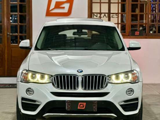 BMW-X4-2.0 28I X LINE 4X4 16V TURBO GASOLINA 4P AUTOMÁTICO BMW-X4-2018