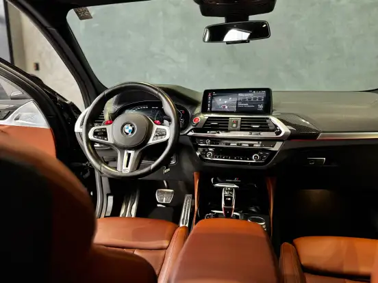 BMW-X4-2021