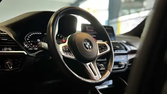 BMW-X4-2021