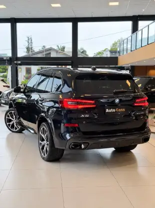 BMW-X5-2022