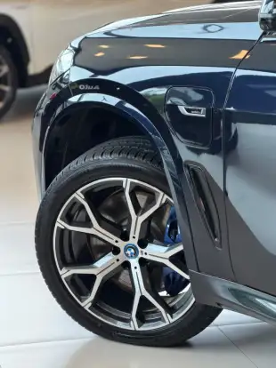BMW-X5-2022