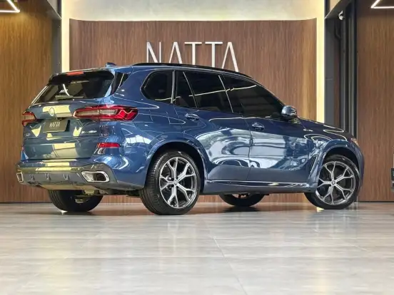 BMW-X5-2022