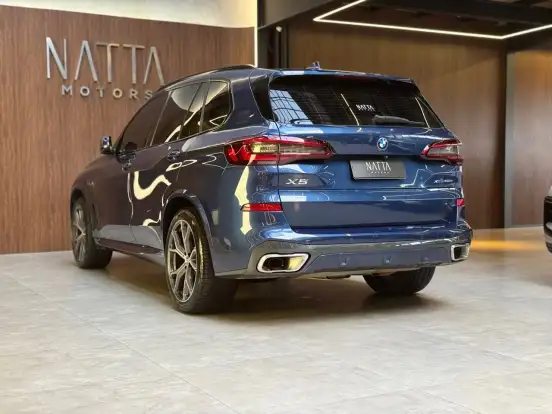BMW-X5-2022