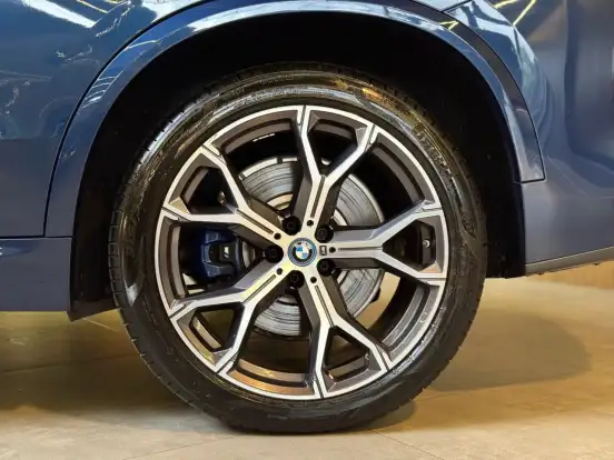 BMW-X5-2022