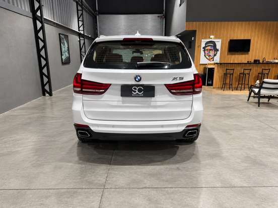 BMW-X5-3.0 4X4 30D I6 TURBO DIESEL 4P AUTOMÁTICO BMW-X5-2017
