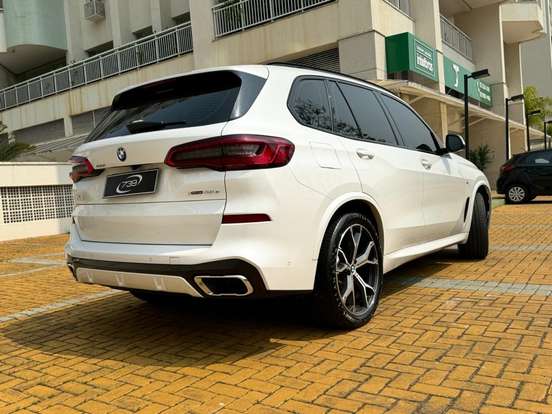 BMW-X5-3.0 I6 TURBO HÍBRIDO XDRIVE45E M SPORT AUTOMÁTICO BMW-X5-2019