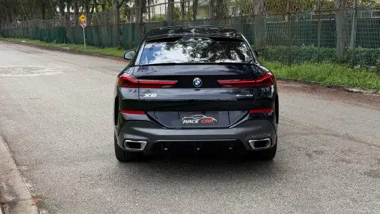 BMW-X6-2022