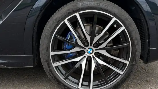 BMW-X6-2022