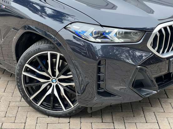 BMW-X6-2023