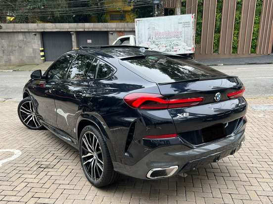 BMW-X6-2023