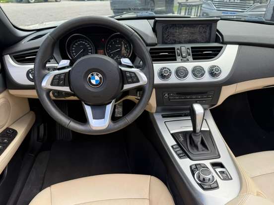 BMW-Z4-2.5 I6 GASOLINA SDRIVE23I AUTOMÁTICO BMW-Z4-2010