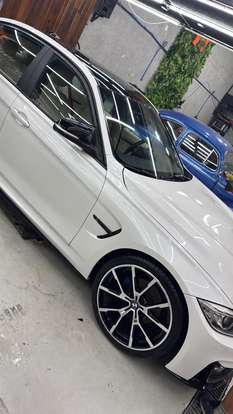 BMW-320i-2014