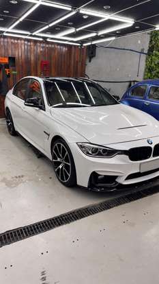 BMW-320i-2014