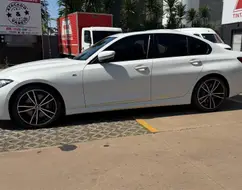 BMW 320i 2.0 16V TURBO FLEX M SPORT AUTOMÁTICO BMW 320i 2.0 16V TURBO FLEX M SPORT AUTOMÁTICO