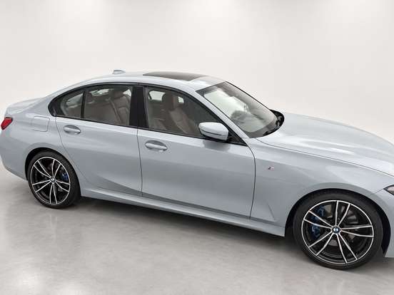 BMW-320i-2024