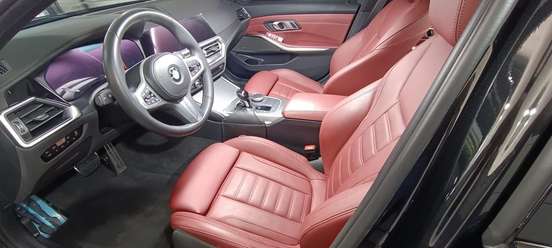 BMW-320i-2022