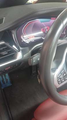 BMW-320i-2022