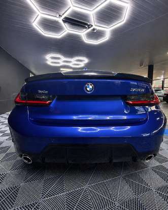BMW-320i-2024