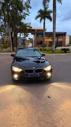 BMW-320i-2013