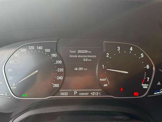 BMW-320i-2020