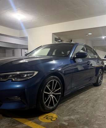 BMW-320i-2020