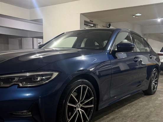 BMW-320i-2.0 16V TURBO GASOLINA SPORT GP AUTOMÁTICO BMW-320i-2020