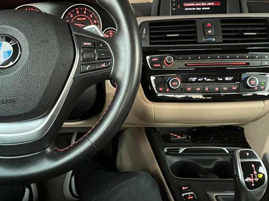 BMW-320i-2.0 SPORT 16V TURBO ACTIVE FLEX 4P AUTOMÁTICO BMW-320i-2018