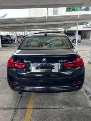 BMW-320i-2017