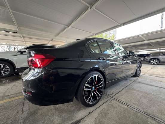BMW-320i-2.0 SPORT GP 16V TURBO ACTIVE FLEX 4P AUTOMÁTICO BMW-320i-2017