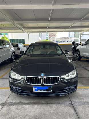 BMW-320i-2017