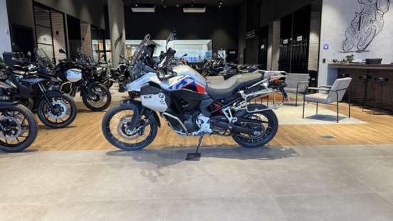 BMW-F 900 GS ADVENTURE-2024