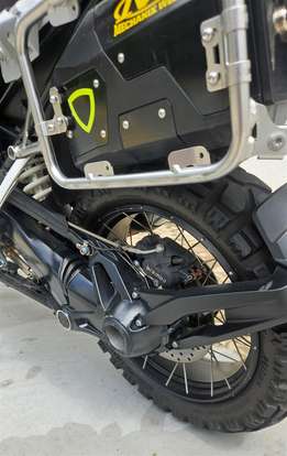BMW-R 1250 GS ADVENTURE PREMIUM TRIPLE BLACK-2023