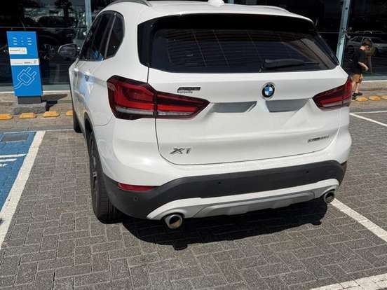 BMW-X1-2.0 16V TURBO ACTIVEFLEX SDRIVE20I X-LINE 4P AUTOMÁTICO BMW-X1-2021