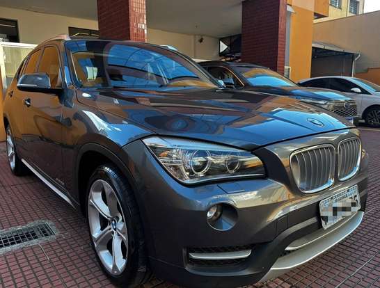 BMW-X1-2013