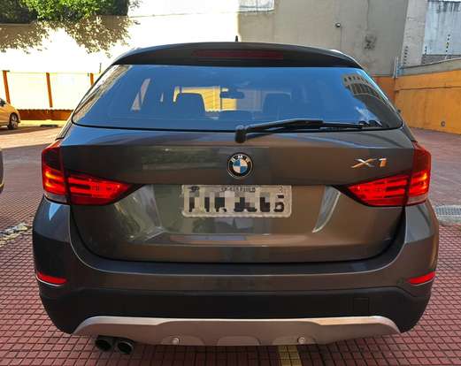 BMW-X1-2013