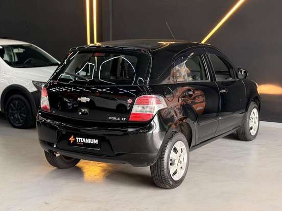 CHEVROLET-AGILE-2012