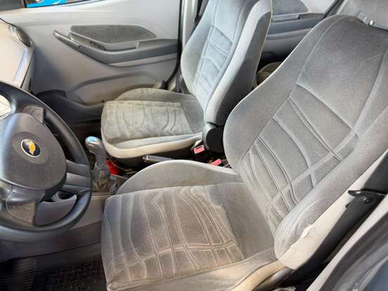 CHEVROLET-AGILE-2012
