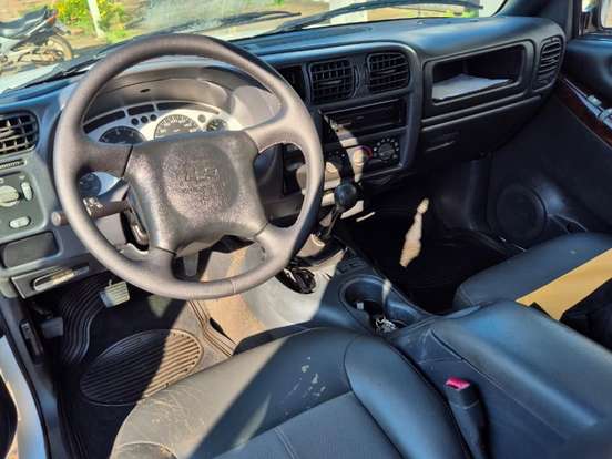 CHEVROLET-BLAZER-2.4 MPFI 4X2 8V GASOLINA 4P MANUAL CHEVROLET-BLAZER-2002