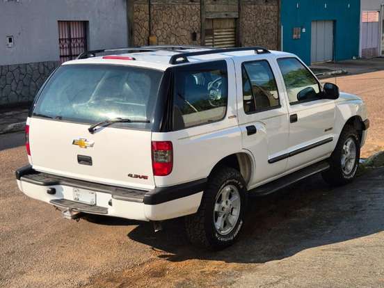 CHEVROLET-BLAZER-2.4 MPFI 4X2 8V GASOLINA 4P MANUAL CHEVROLET-BLAZER-2002