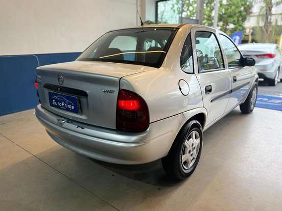 CHEVROLET-CORSA-2004