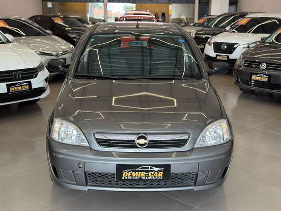 CHEVROLET-CORSA-2011