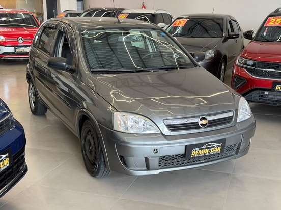 CHEVROLET-CORSA-2011