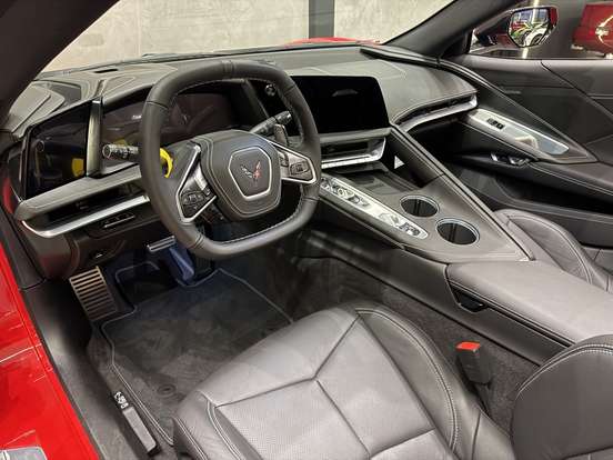 CHEVROLET-CORVETTE-6.2 V8 LT1 GASOLINA STINGRAY CONVERSIVEL AUTOMÁTICO CHEVROLET-CORVETTE-2026