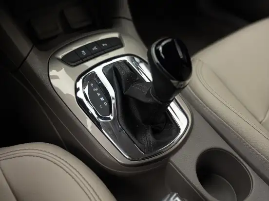 CHEVROLET-CRUZE-2019
